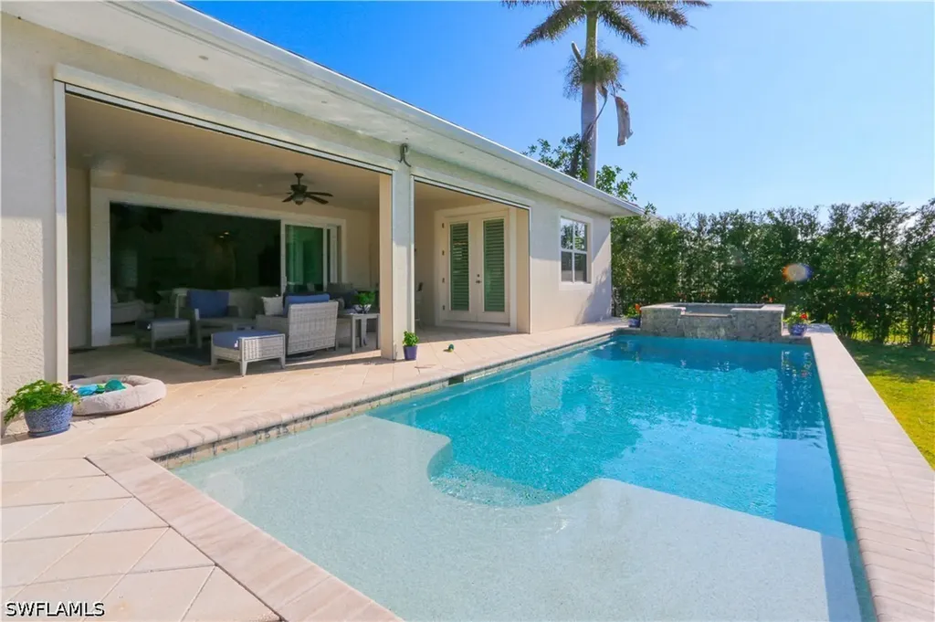 1480 Curlew Avenue Naples FL 34102