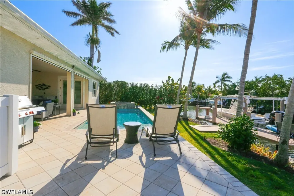 1480 Curlew Avenue Naples FL 34102