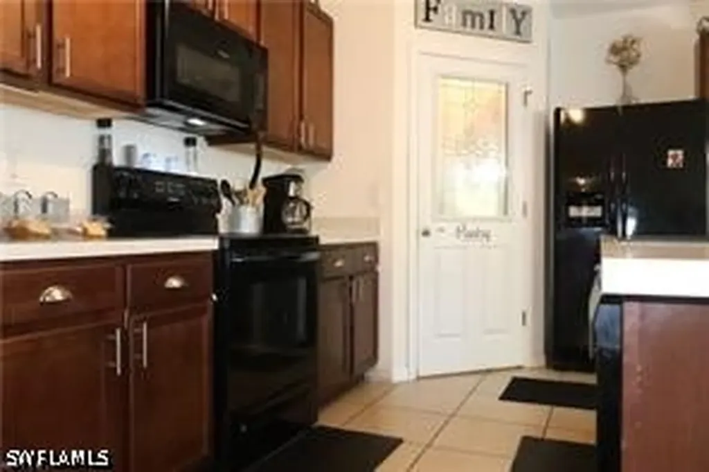10548 Canal Brook Lane Lehigh Acres FL 33936