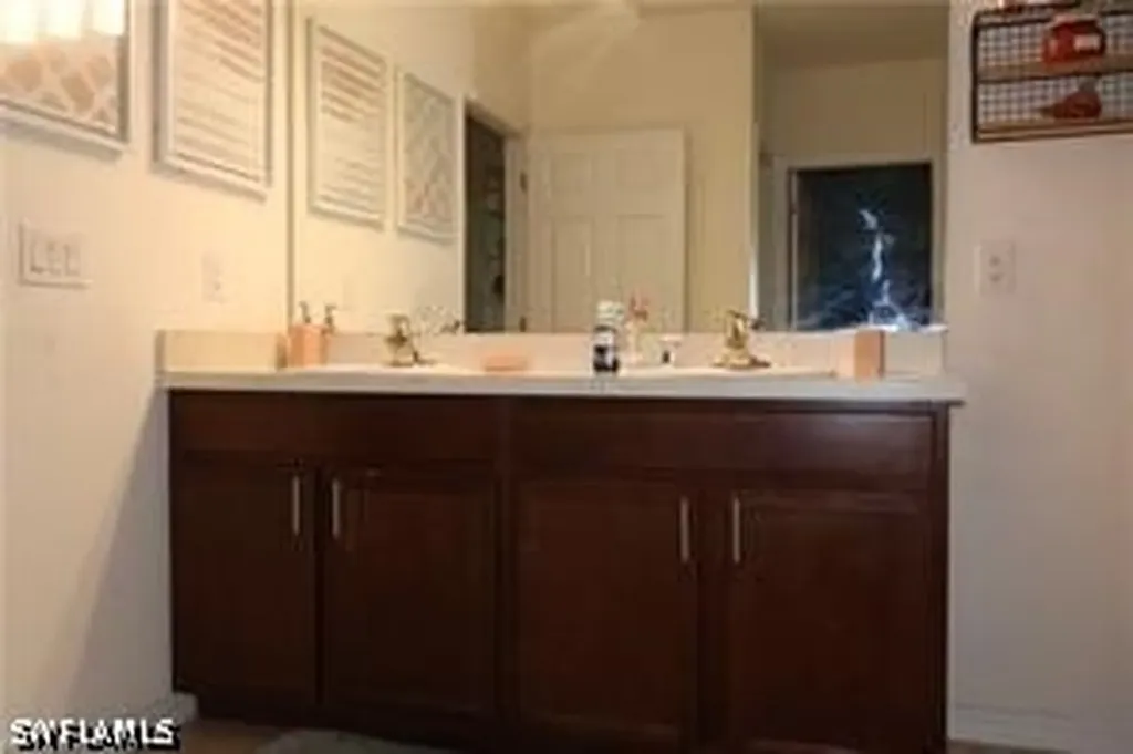 10548 Canal Brook Lane Lehigh Acres FL 33936