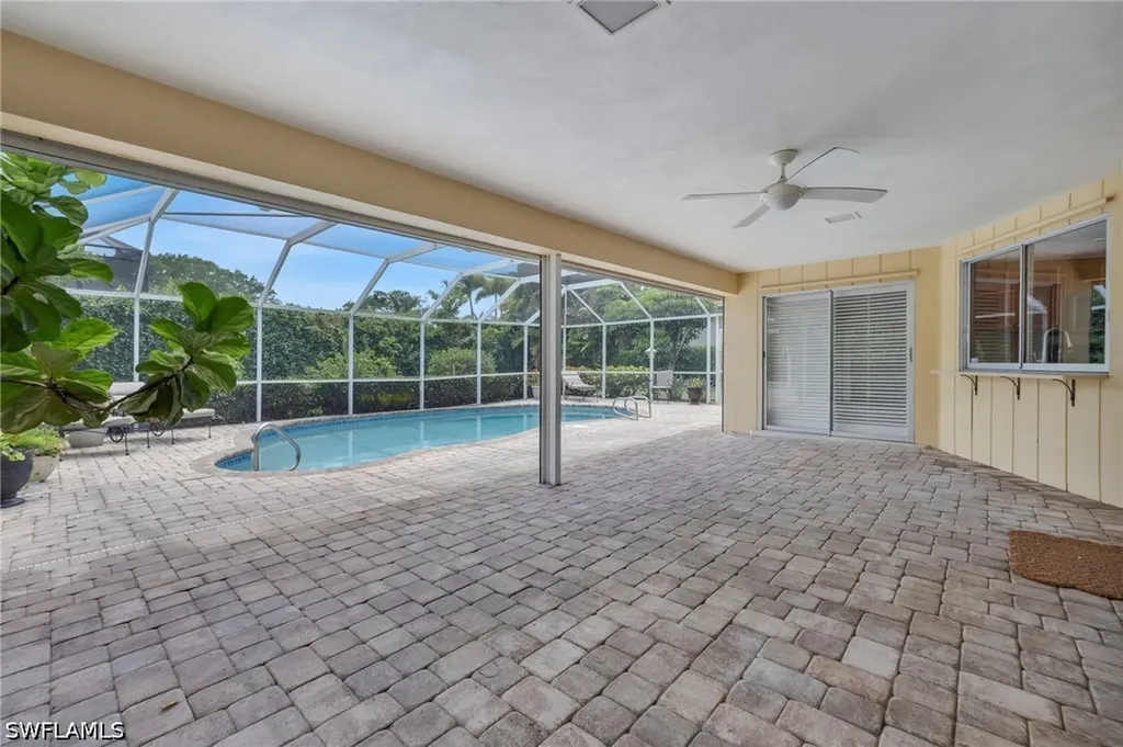 656 Binnacle Drive Naples FL 34103