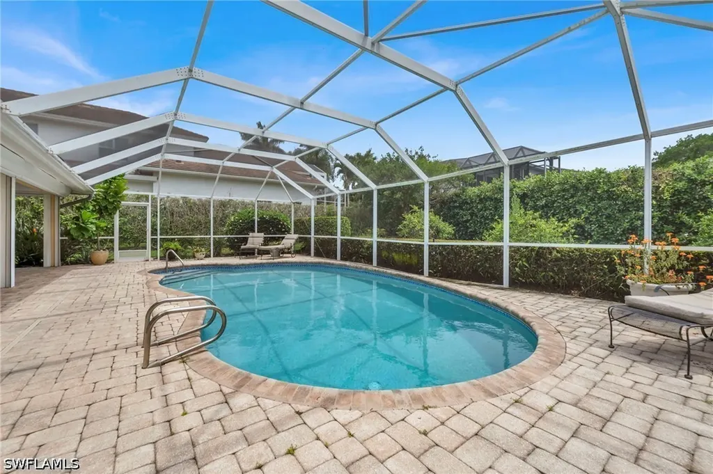 656 Binnacle Drive Naples FL 34103