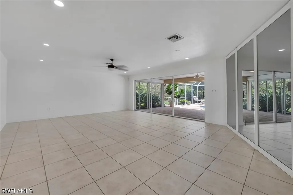 656 Binnacle Drive Naples FL 34103