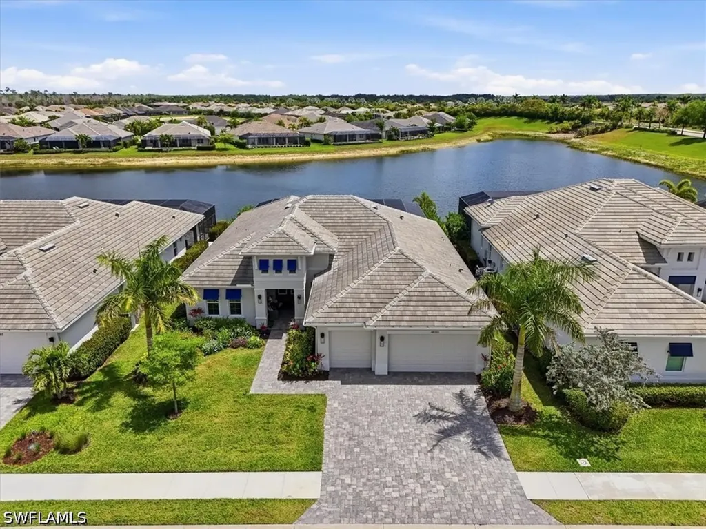 14386 Laguna Springs Lane Naples FL 34114