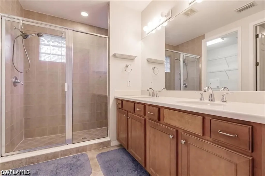 1375 Artesia Drive E Naples FL 34113