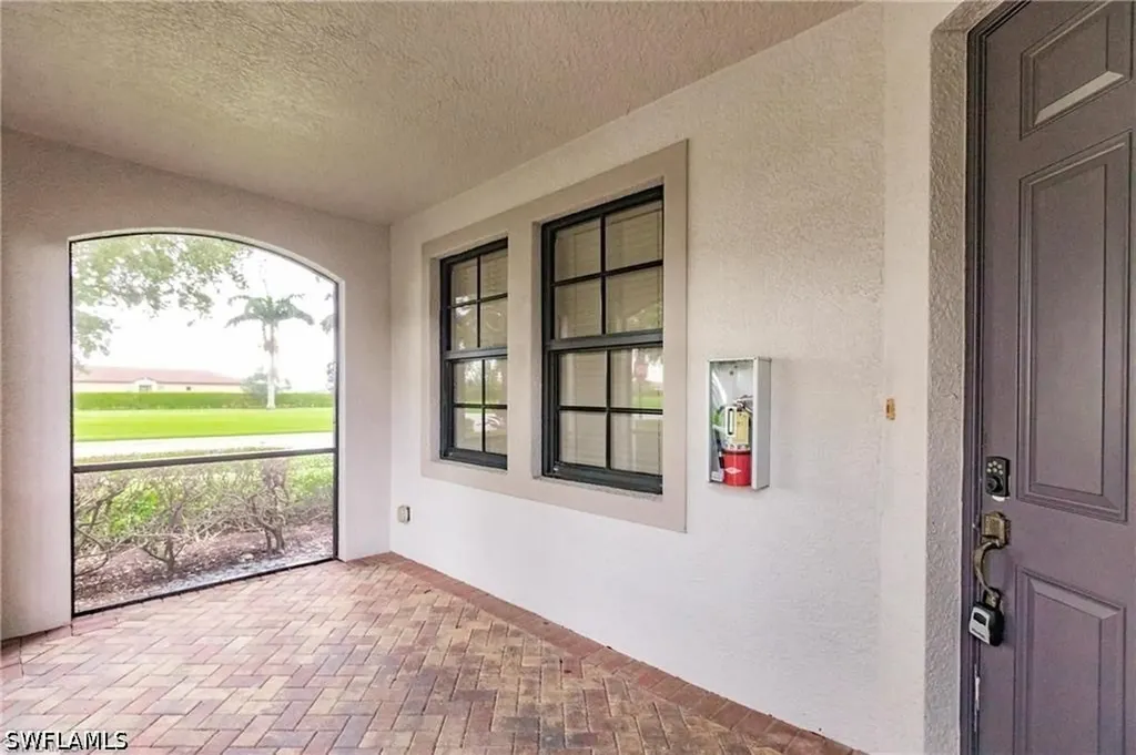1375 Artesia Drive E Naples FL 34113