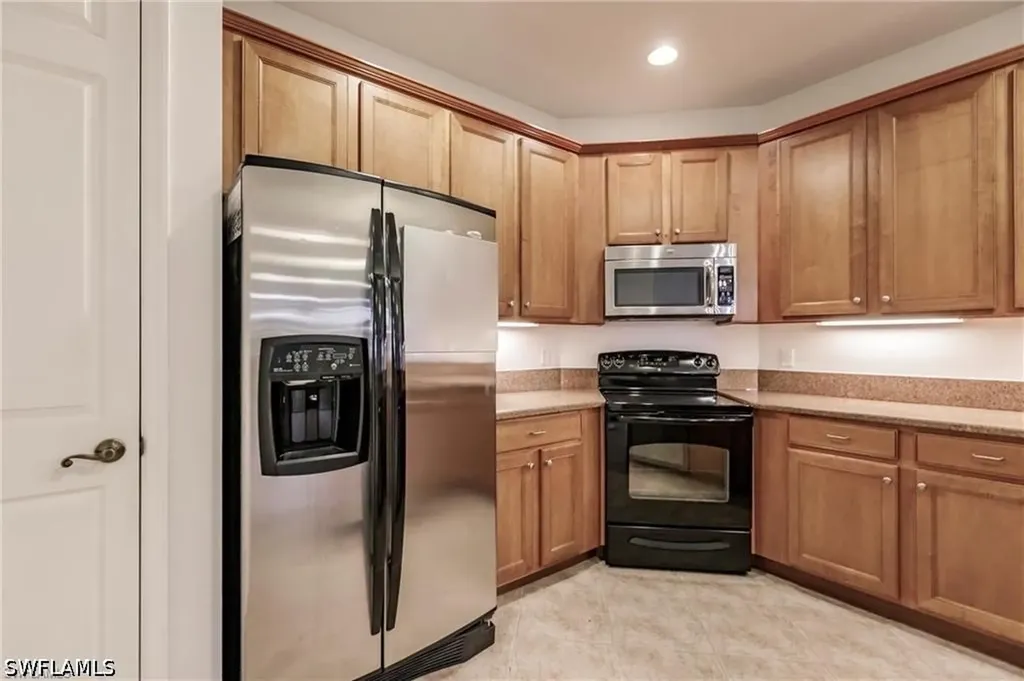 1375 Artesia Drive E Naples FL 34113