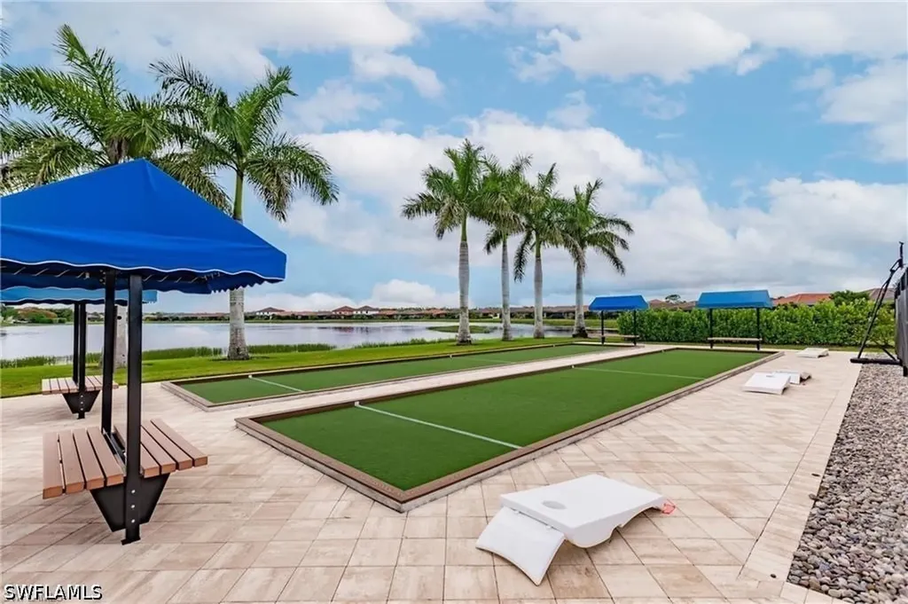 1375 Artesia Drive E Naples FL 34113