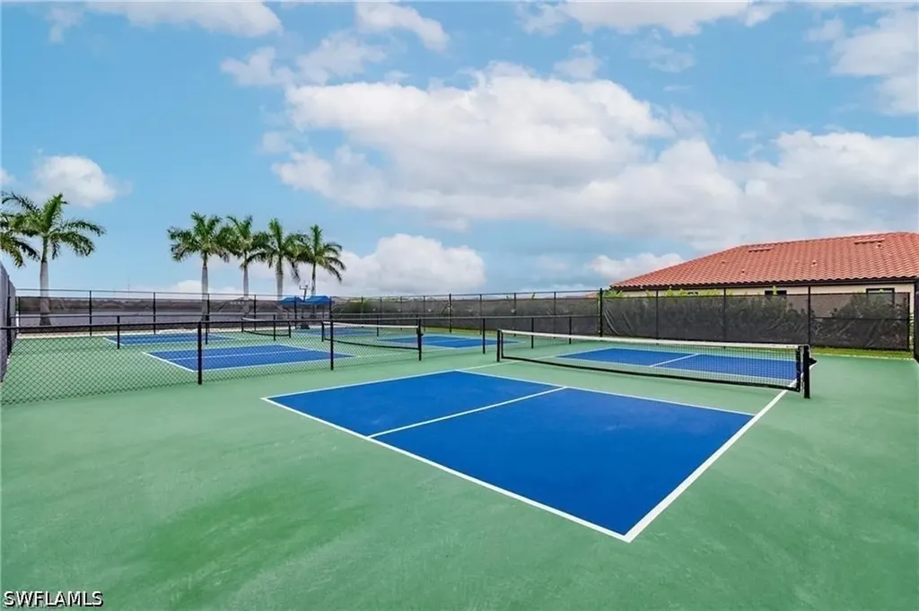 1375 Artesia Drive E Naples FL 34113