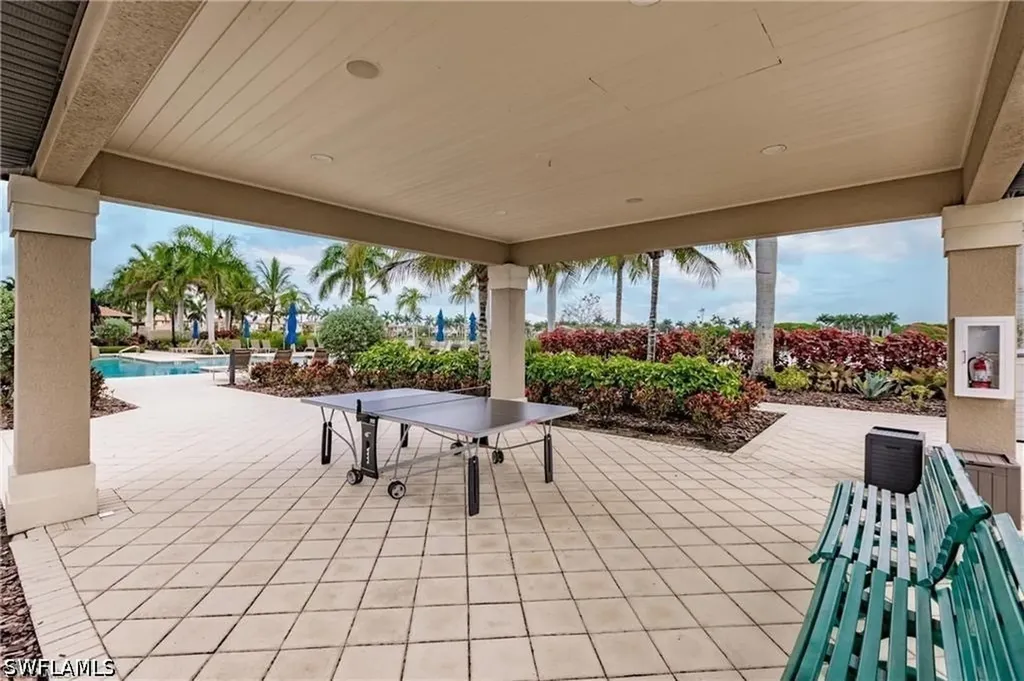 1375 Artesia Drive E Naples FL 34113
