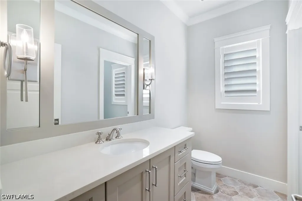 444 2nd Avenue N Naples FL 34102