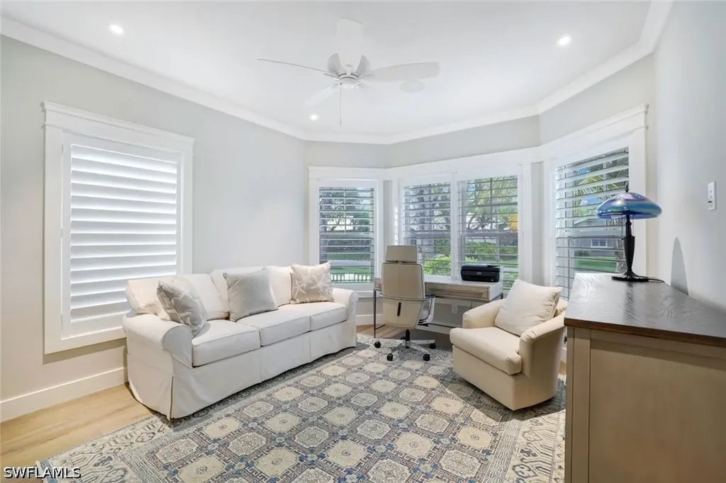 444 2nd Avenue N Naples FL 34102
