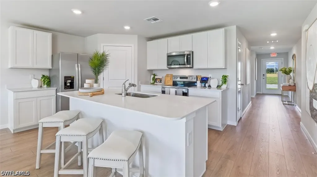 914 SW 33 Terrace Cape Coral FL 33909