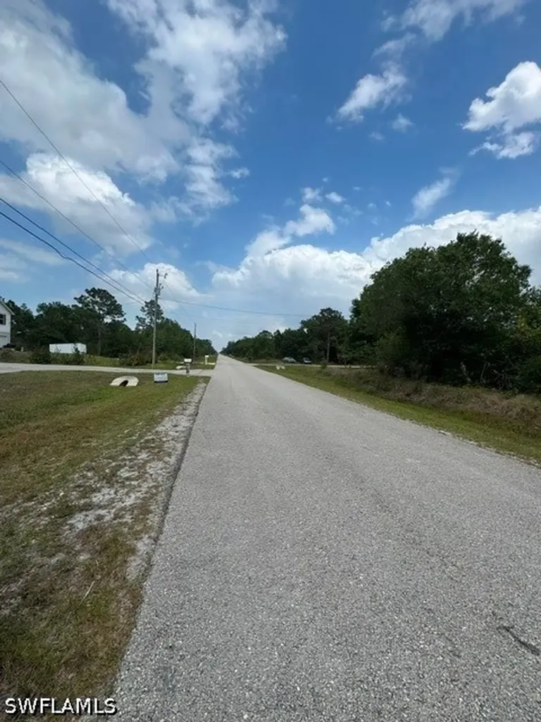70TH Avenue NE Naples FL 34120