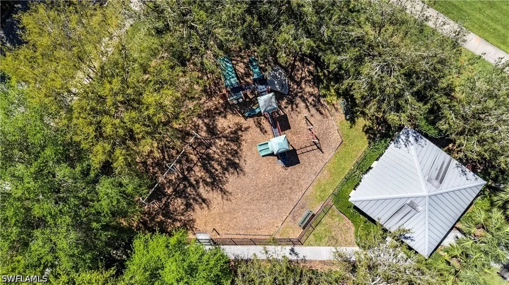 2077 Hamlin Street Naples FL 34120