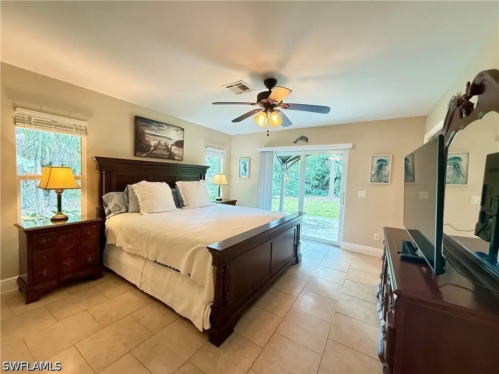 6140 Standing Oaks Naples FL 34119