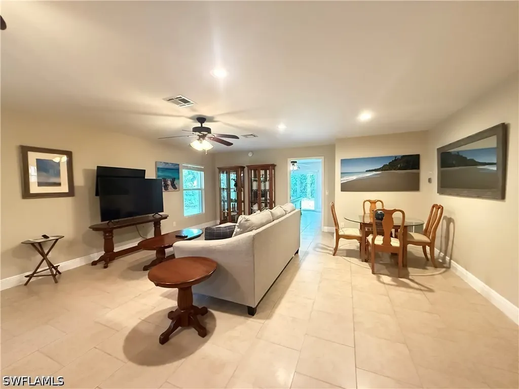 6140 Standing Oaks Naples FL 34119