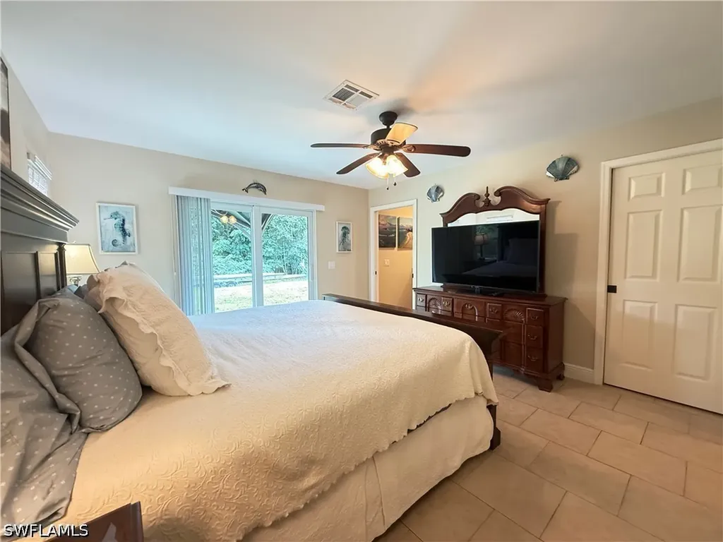 6140 Standing Oaks Naples FL 34119