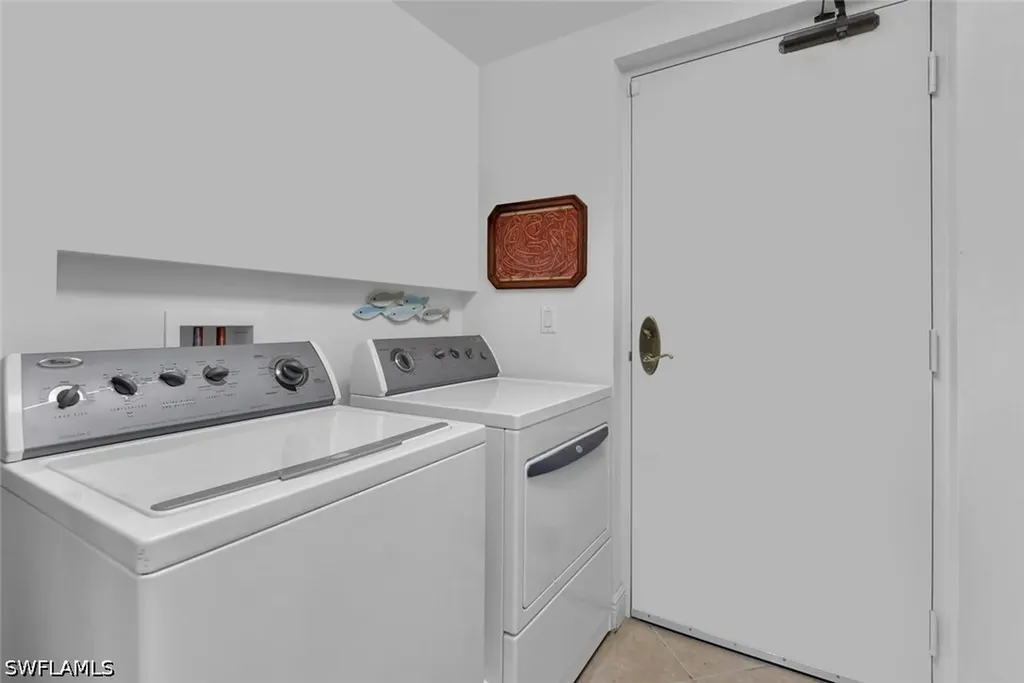 1065 Borghese Lane Naples FL 34114