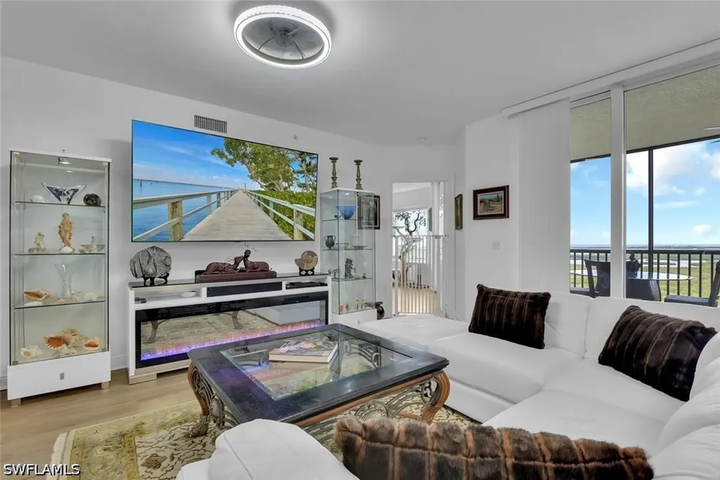 1065 Borghese Lane Naples FL 34114