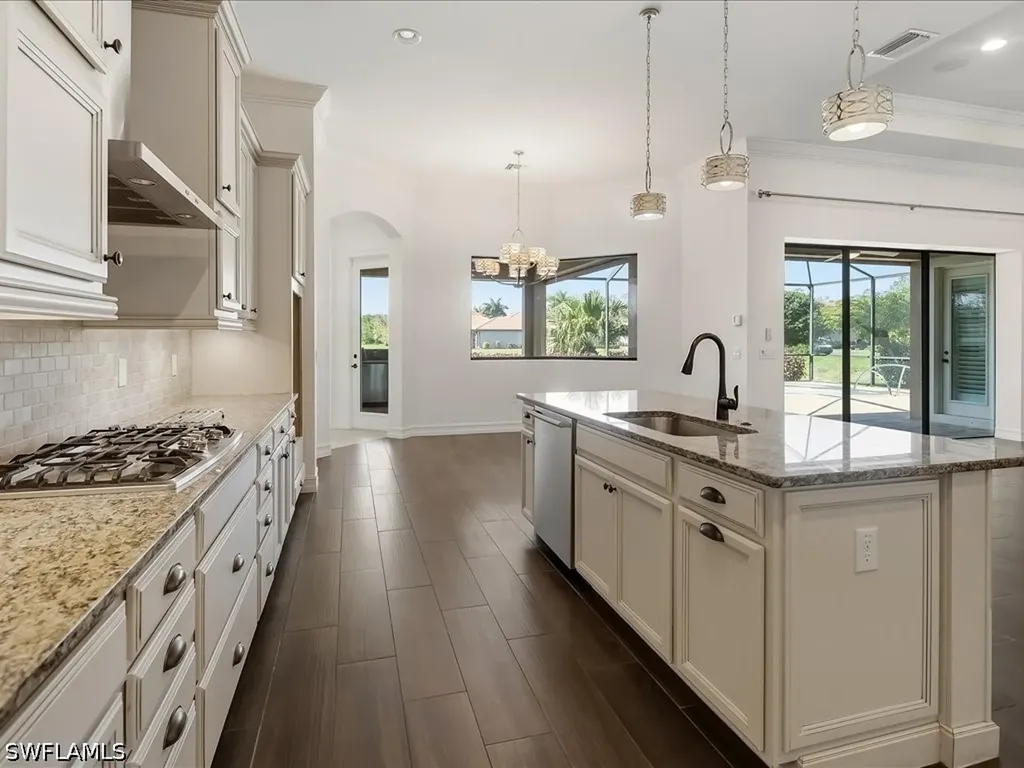 1546 Mockingbird Drive Naples FL 34120