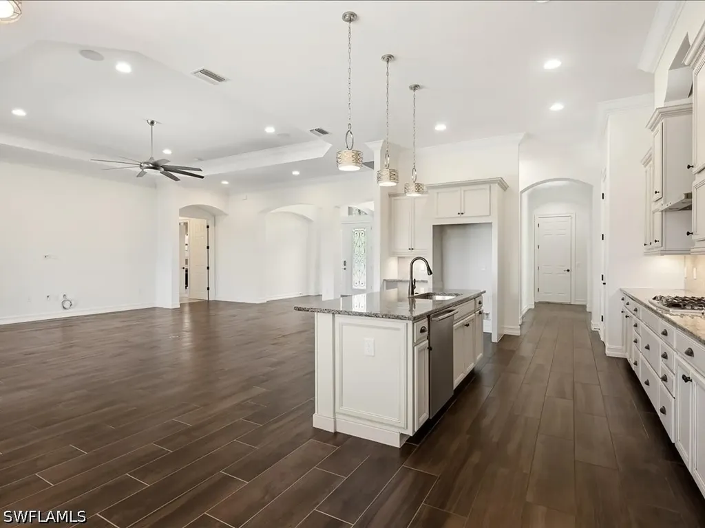 1546 Mockingbird Drive Naples FL 34120