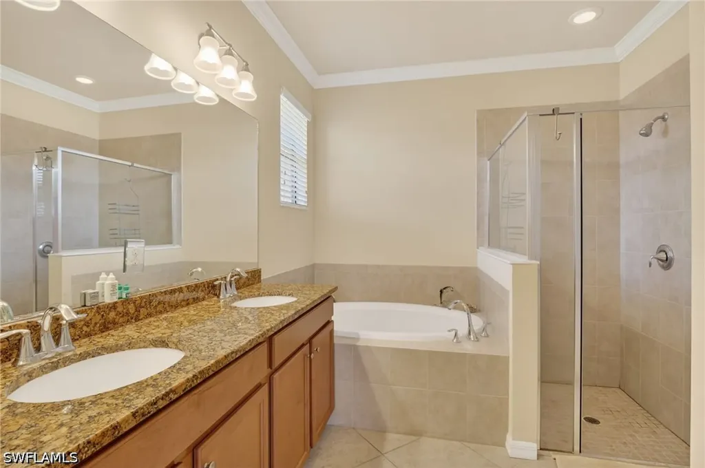 3640 Treasure Cove Circle Naples FL 34114