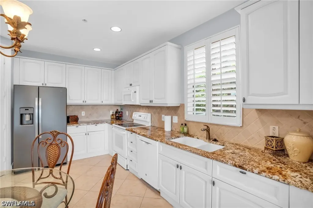 9006 Cascada Way Naples FL 34114