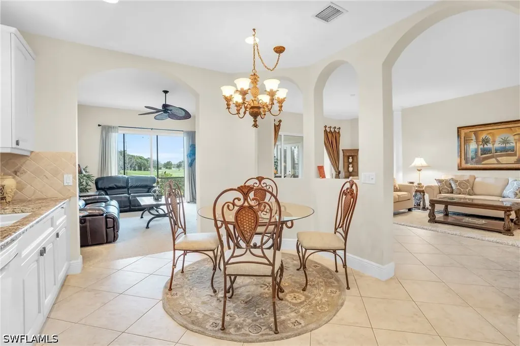 9006 Cascada Way Naples FL 34114