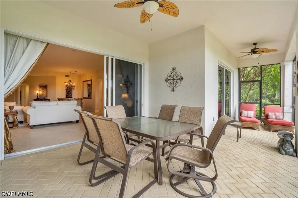 9006 Cascada Way Naples FL 34114