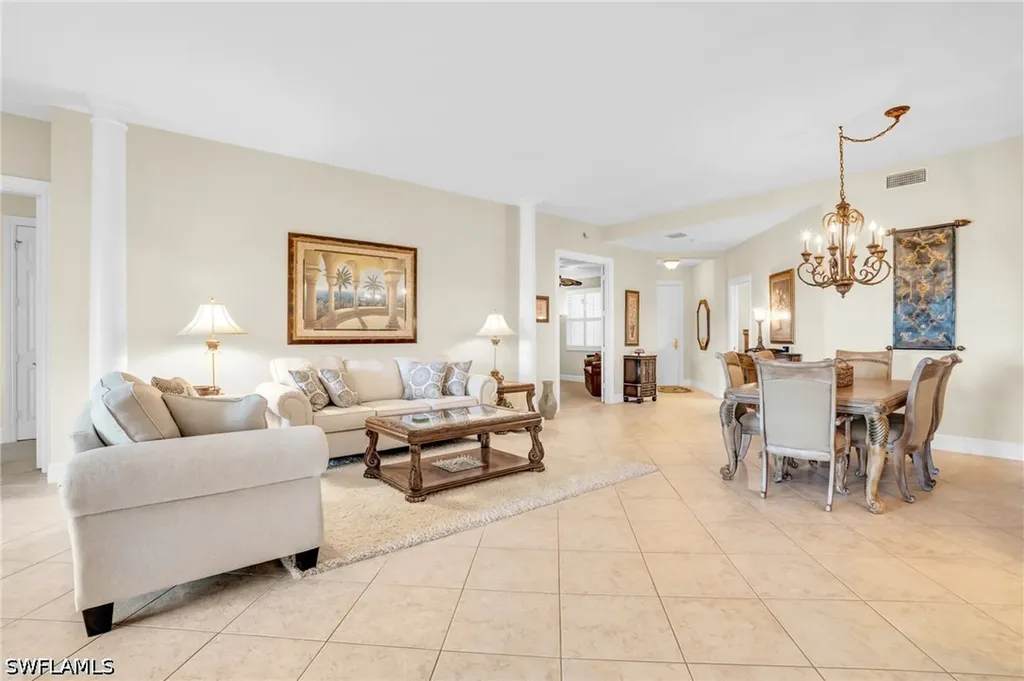 9006 Cascada Way Naples FL 34114