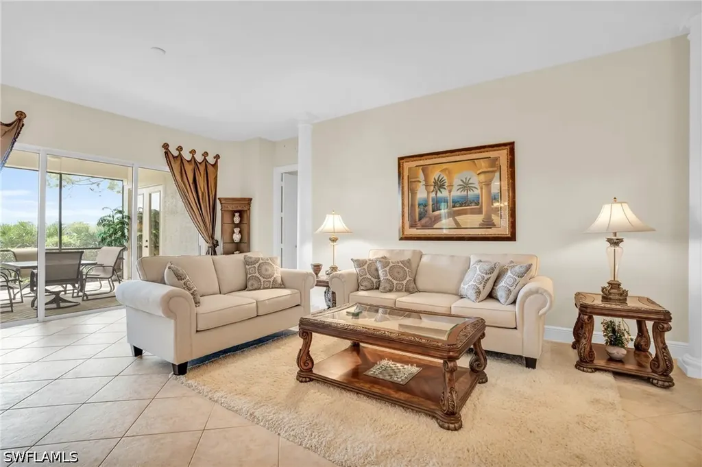 9006 Cascada Way Naples FL 34114