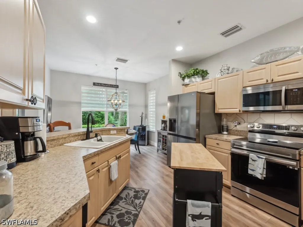 7856 Clemson Street N Naples FL 34104