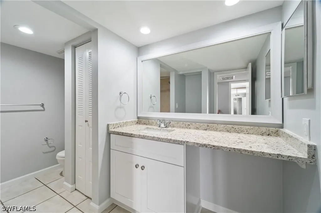 5212 Cedarbend Drive Fort Myers FL 33919