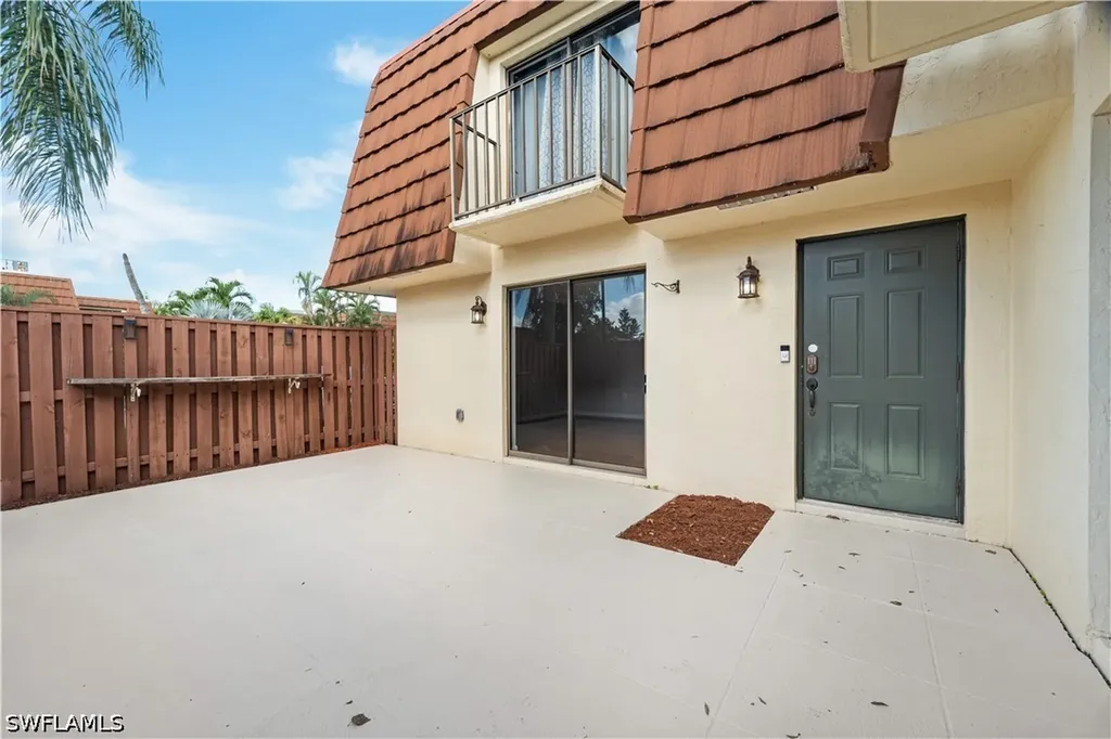 5212 Cedarbend Drive Fort Myers FL 33919
