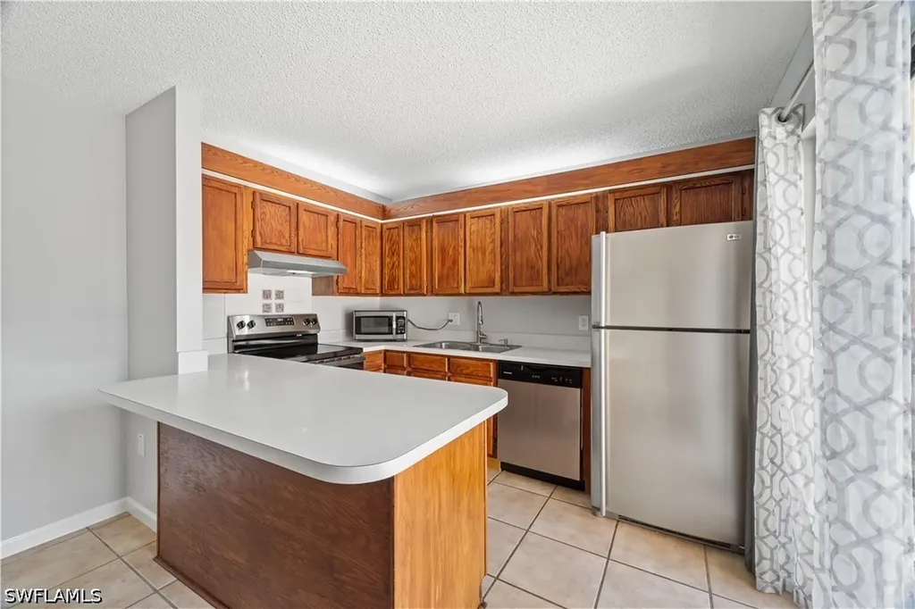 5212 Cedarbend Drive Fort Myers FL 33919