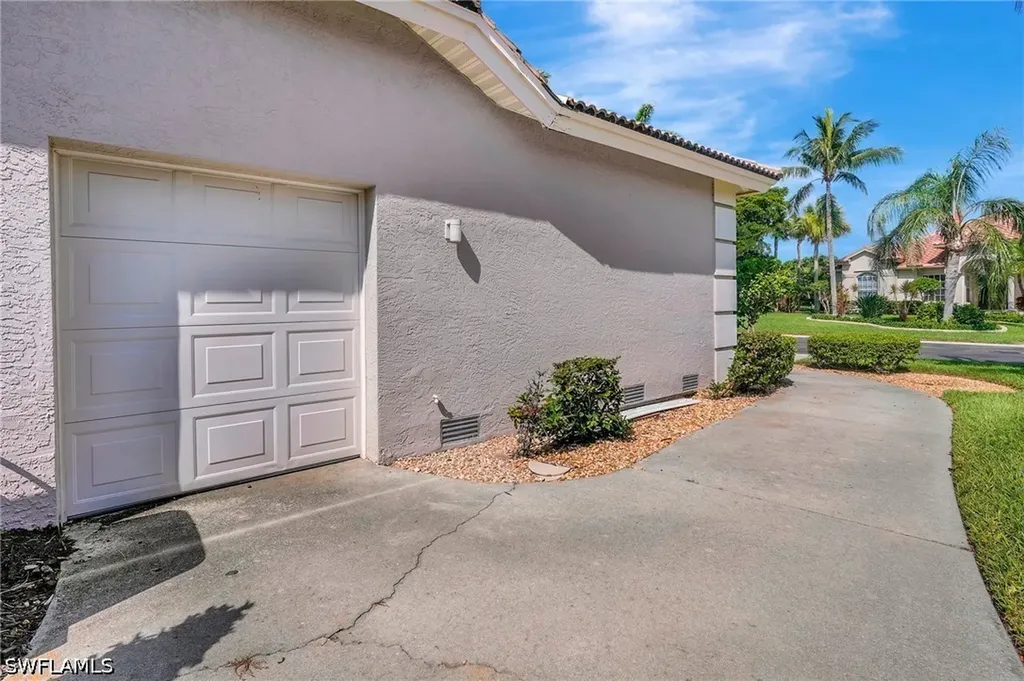 16112 Edgemont Drive Fort Myers FL 33908
