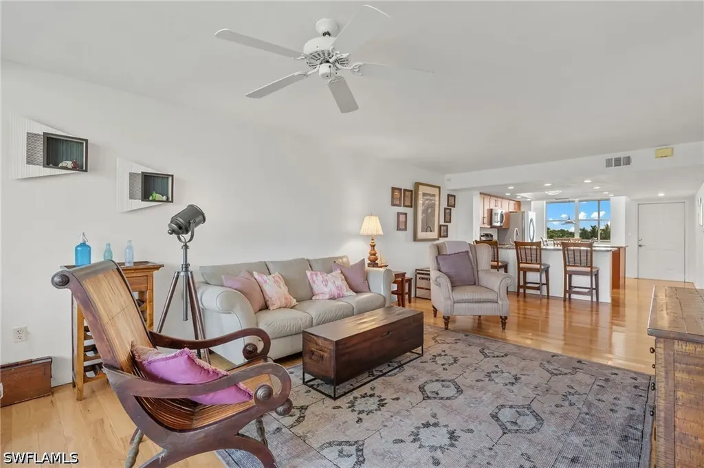 290 Naples Cove Drive Naples FL 34110