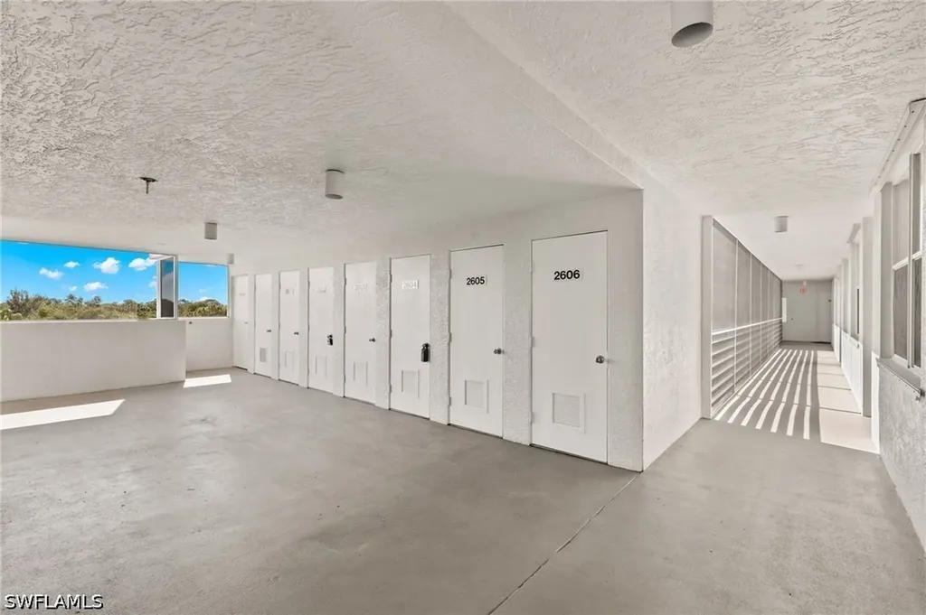 290 Naples Cove Drive Naples FL 34110