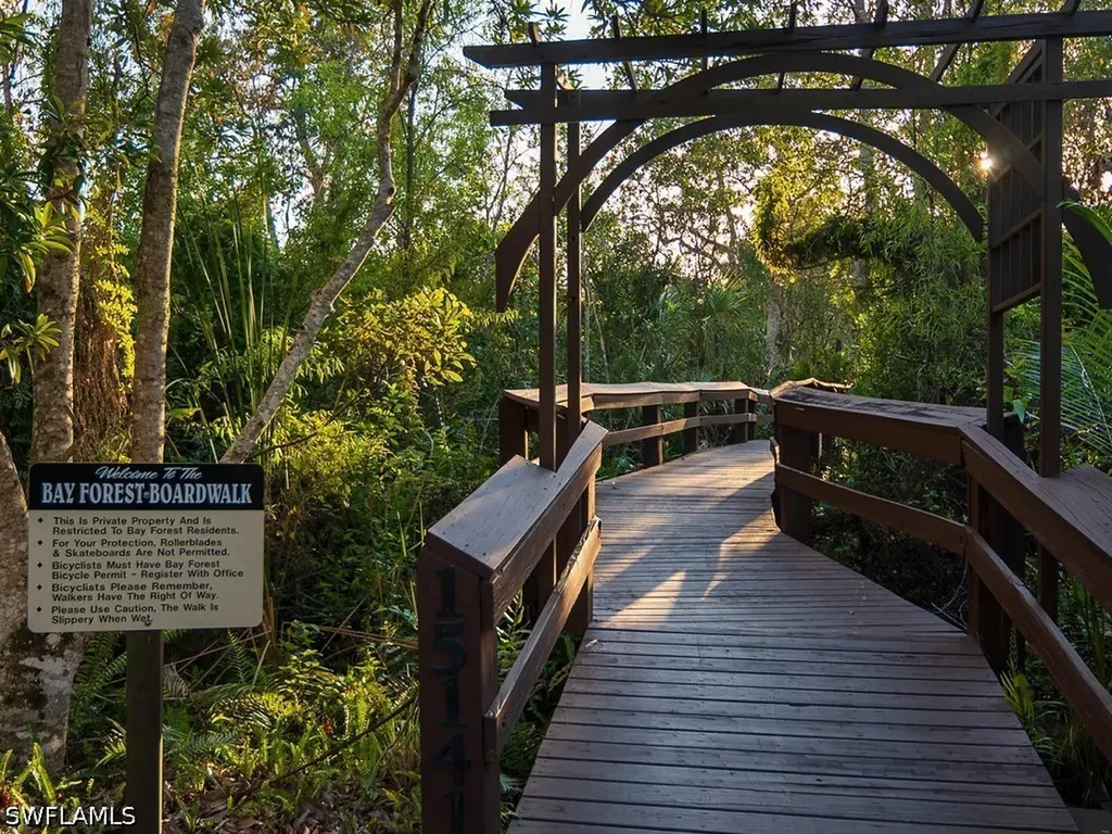 290 Naples Cove Drive Naples FL 34110