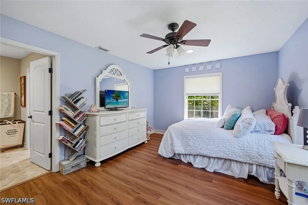 3731 5th Avenue NW Naples FL 34120