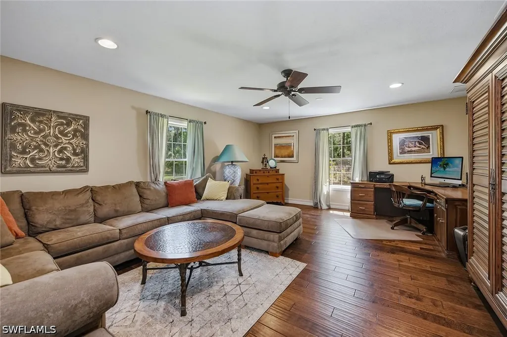3731 5th Avenue NW Naples FL 34120