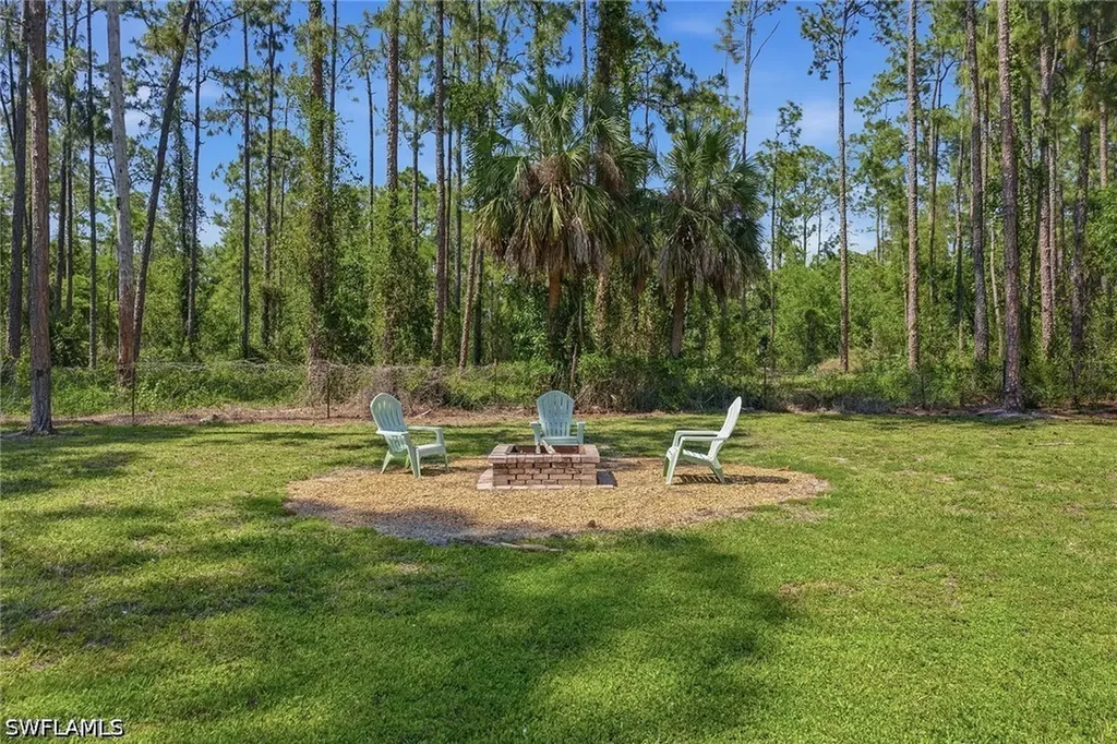 3731 5th Avenue NW Naples FL 34120