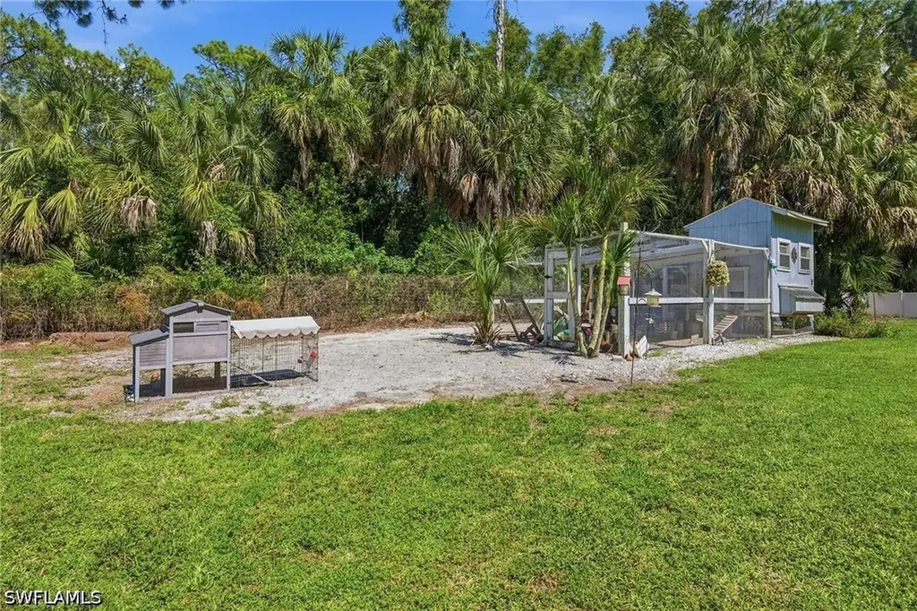3731 5th Avenue NW Naples FL 34120