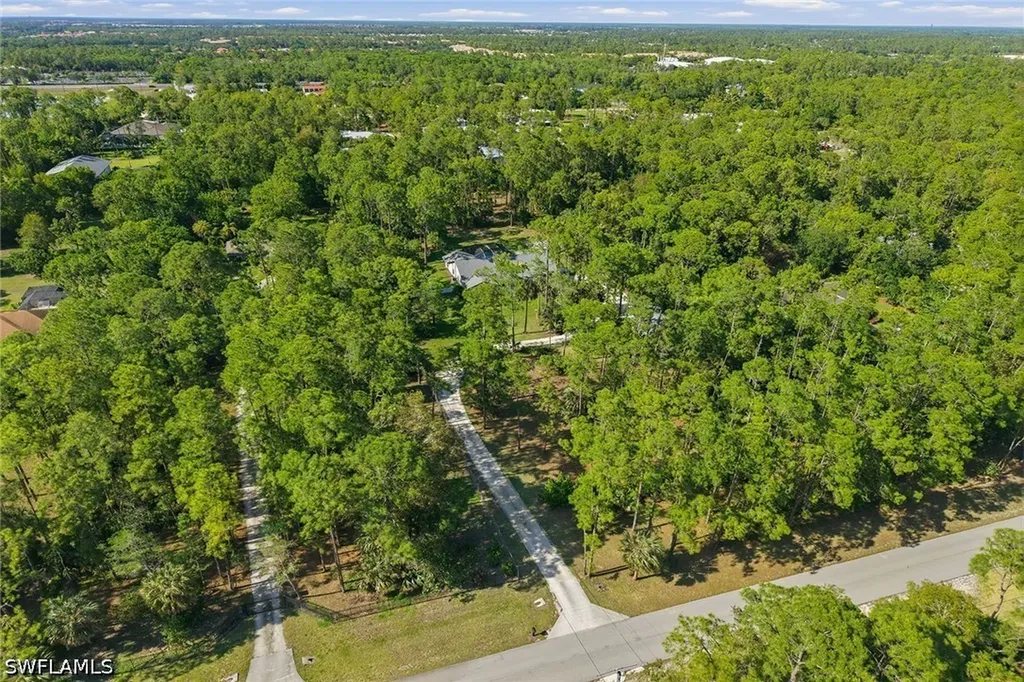 3731 5th Avenue NW Naples FL 34120