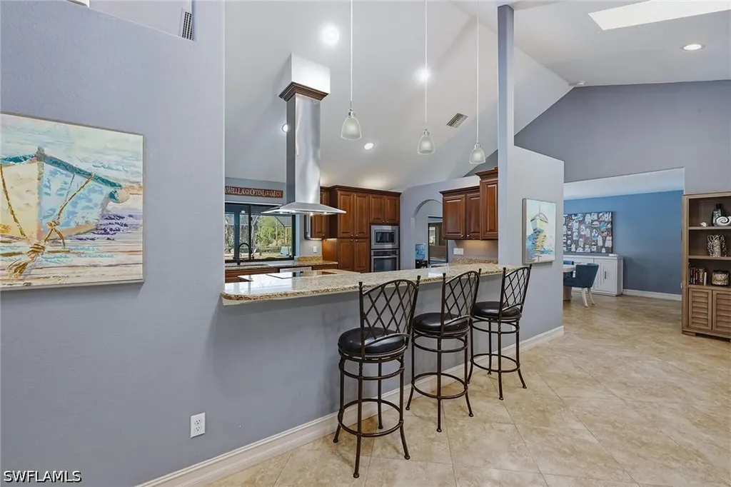 3731 5th Avenue NW Naples FL 34120