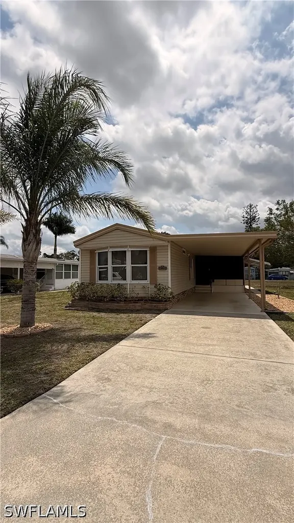 10651 Wales Loop Bonita Springs FL 34135