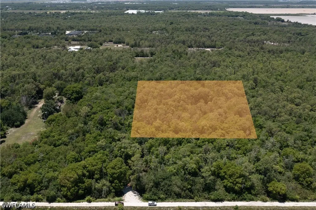Lager Lane Naples FL 34114