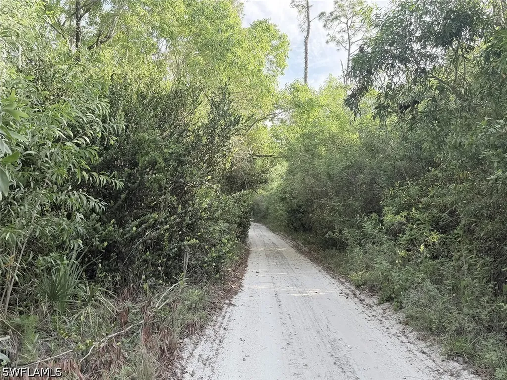 Lager Lane Naples FL 34114