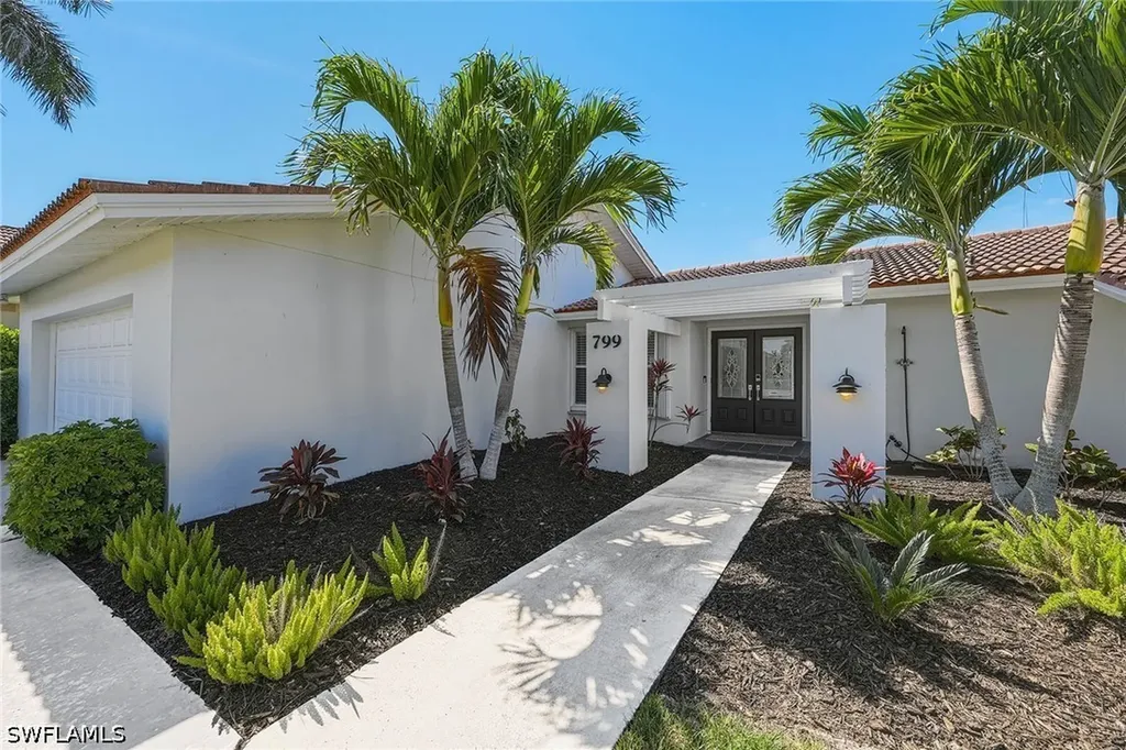 799 Caribbean Court Marco Island FL 34145